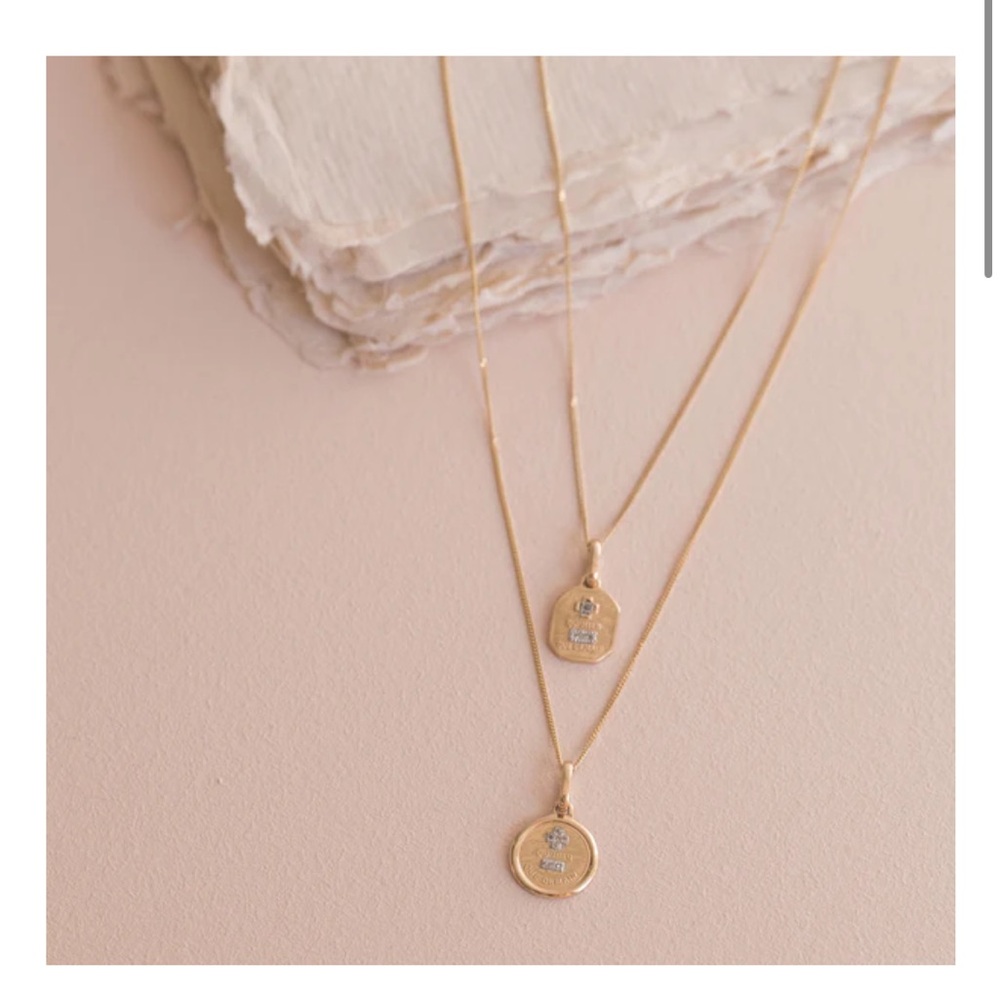 Leah Alexandra Round Love Token Solid 14k gold + diamond